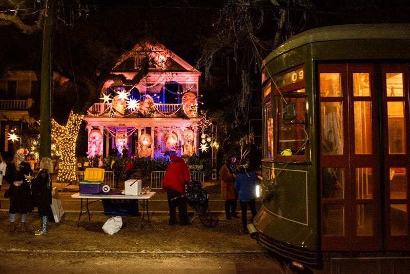 Muses House Float 