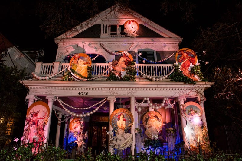 Muses House Float 