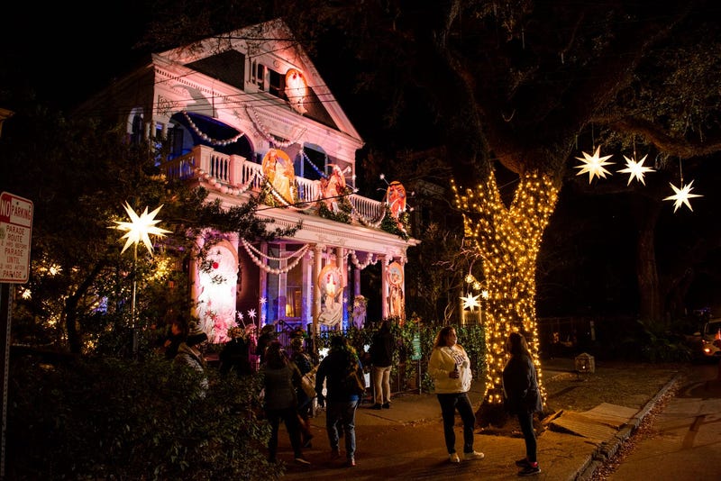 Muses House Float 