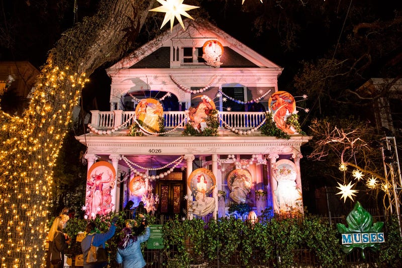 Muses House Float 