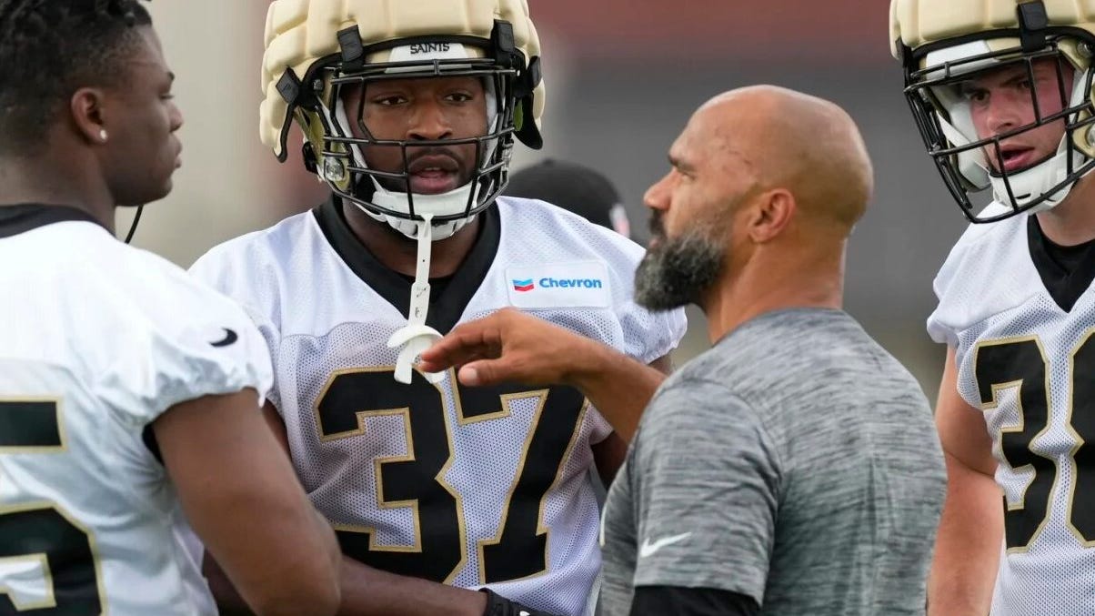 Saints sign 3 tryout players to roster, cut two players after rookie minicamp
