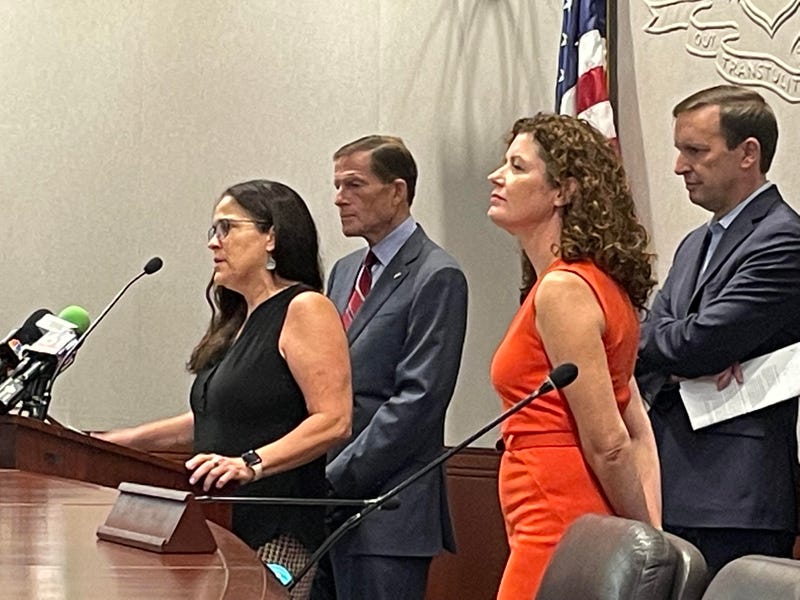 (L-R) CT AARP State Director Nora Duncan, Sen. Richard Blumenthal (D-CT), DEEP Commissioner Katie Dykes, Sen. Chris Murphy (D-CT) discussing the passage of the federal Inflation Reduction Act at the CT Legislative Office Building, 8/8/22
