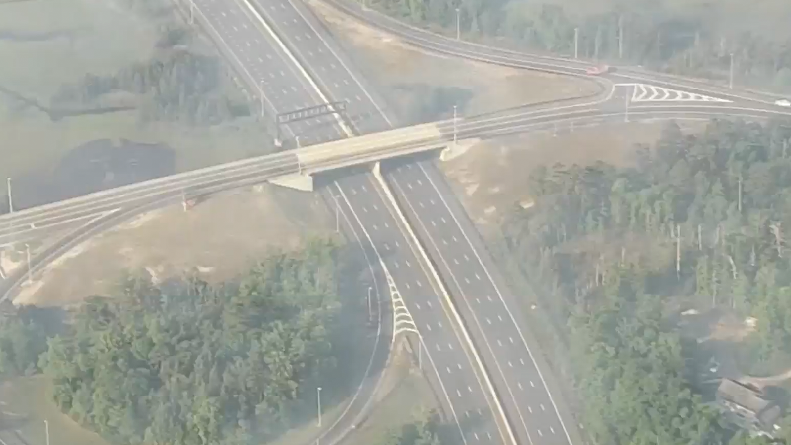Long stretch of New Jersey’s Garden State Parkway reopens as firefighters battle 5,000-acre blaze