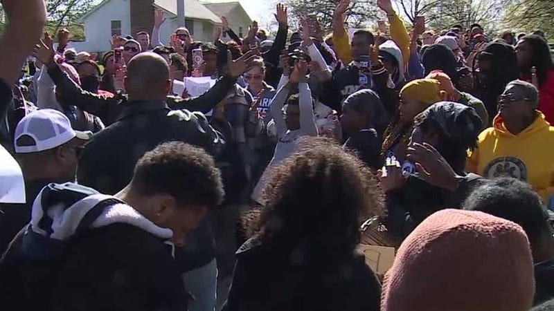 People gather for demonstration in KC Northland neighborhood