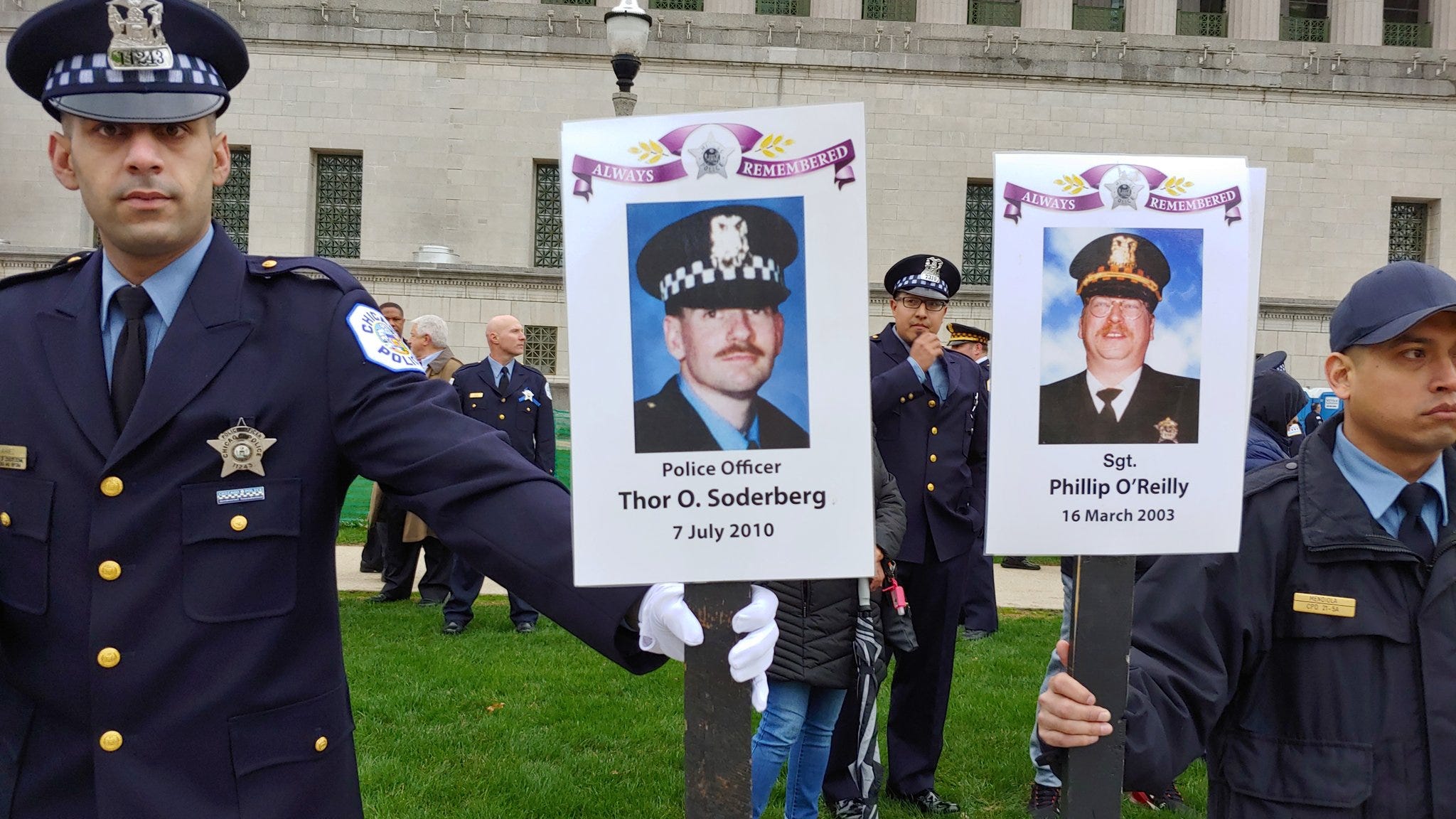 Honoring the fallen: CPD, families of slain officers attend first in-person memorial march in three years
