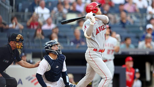 WATCH: Aaron Judge robs Shohei Ohtani of likely home run at Yankee Stadium
