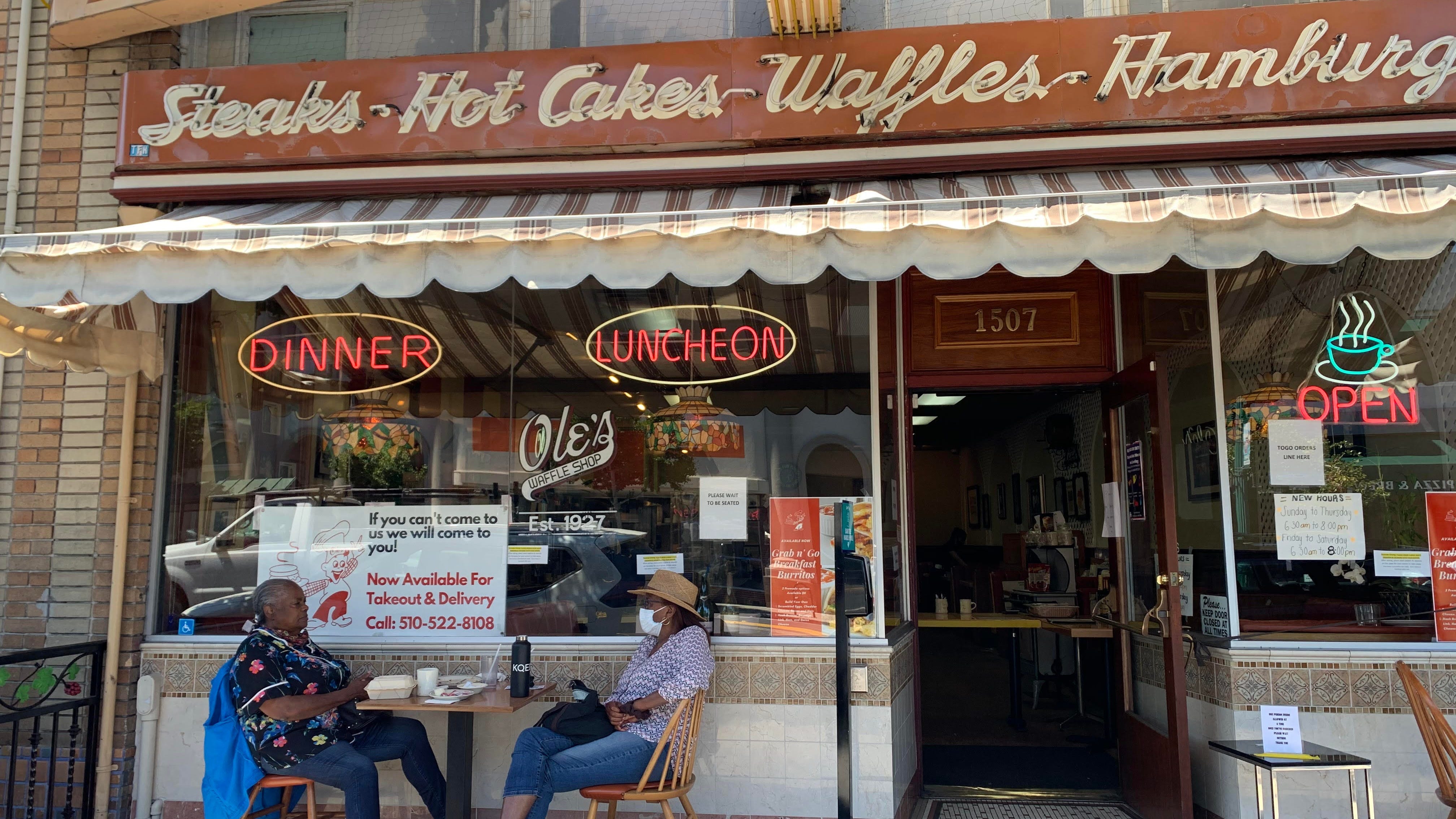 Restaurant Owners Sell Retirement Home to Avoid Laying Off Employees