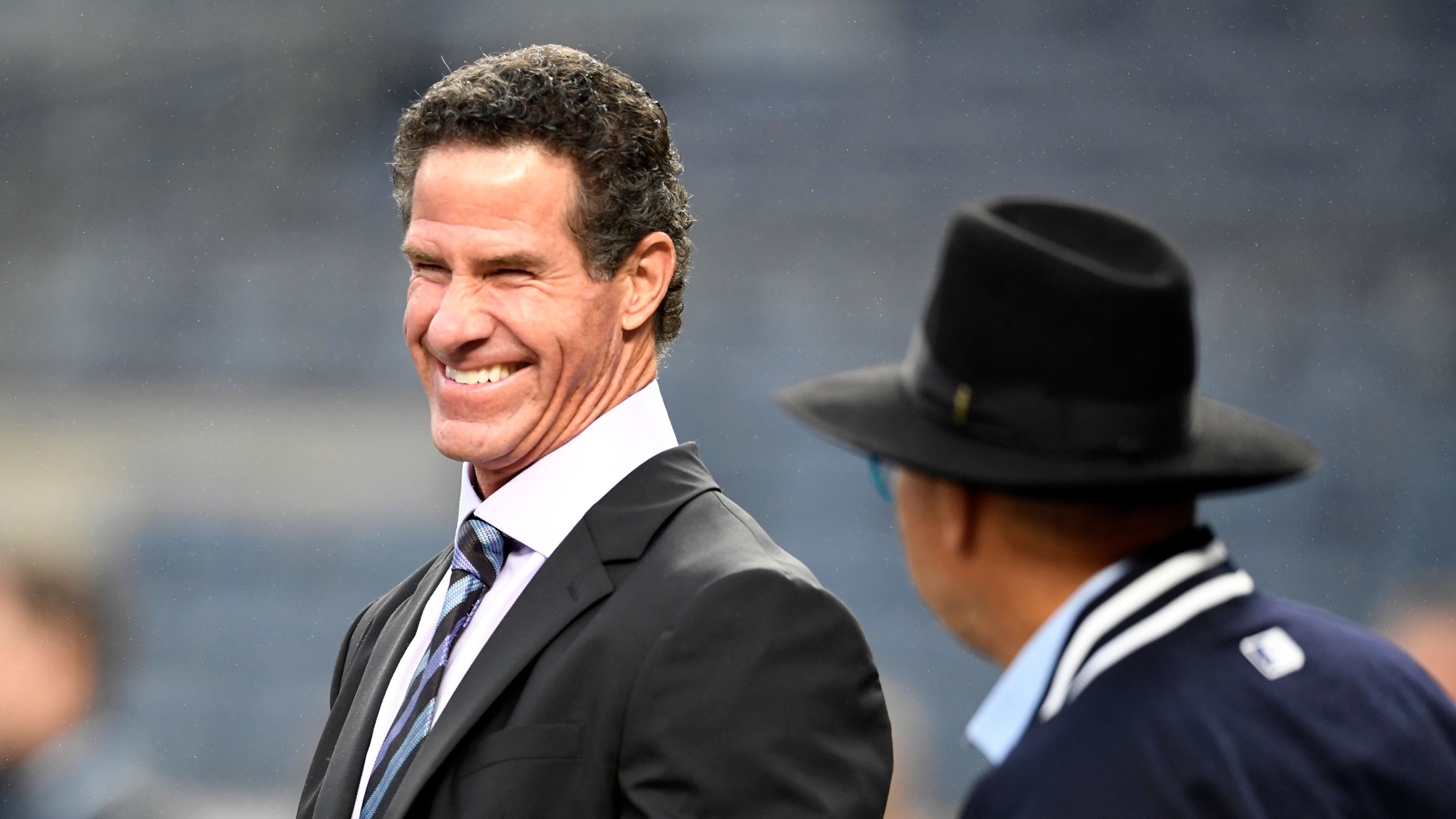 Yankees had the perfect gift for Paul O'Neill at his jersey retirement ceremony