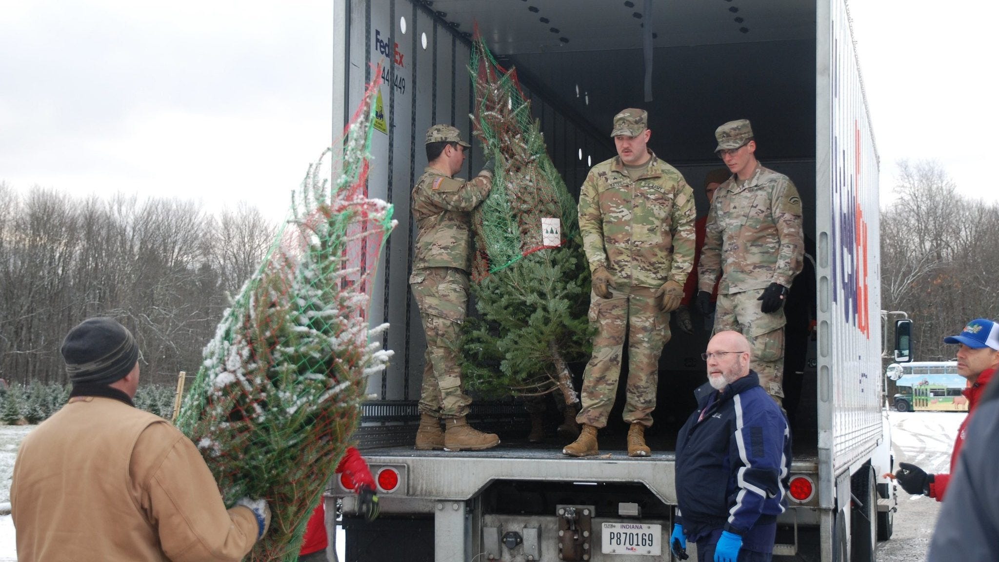 New York Guard volunteers support Trees for Troops