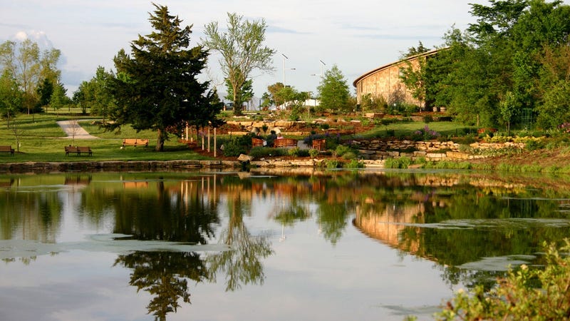 Scenic view of the Overland Park Arboretum