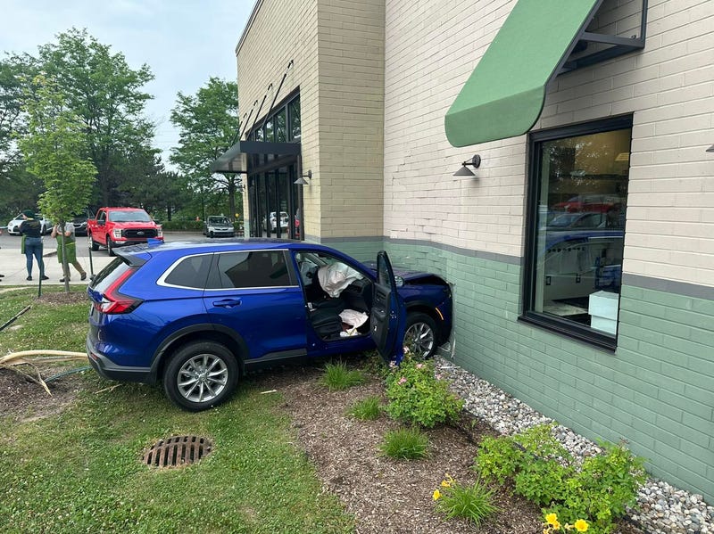 crash into Panera in Farmington Hills