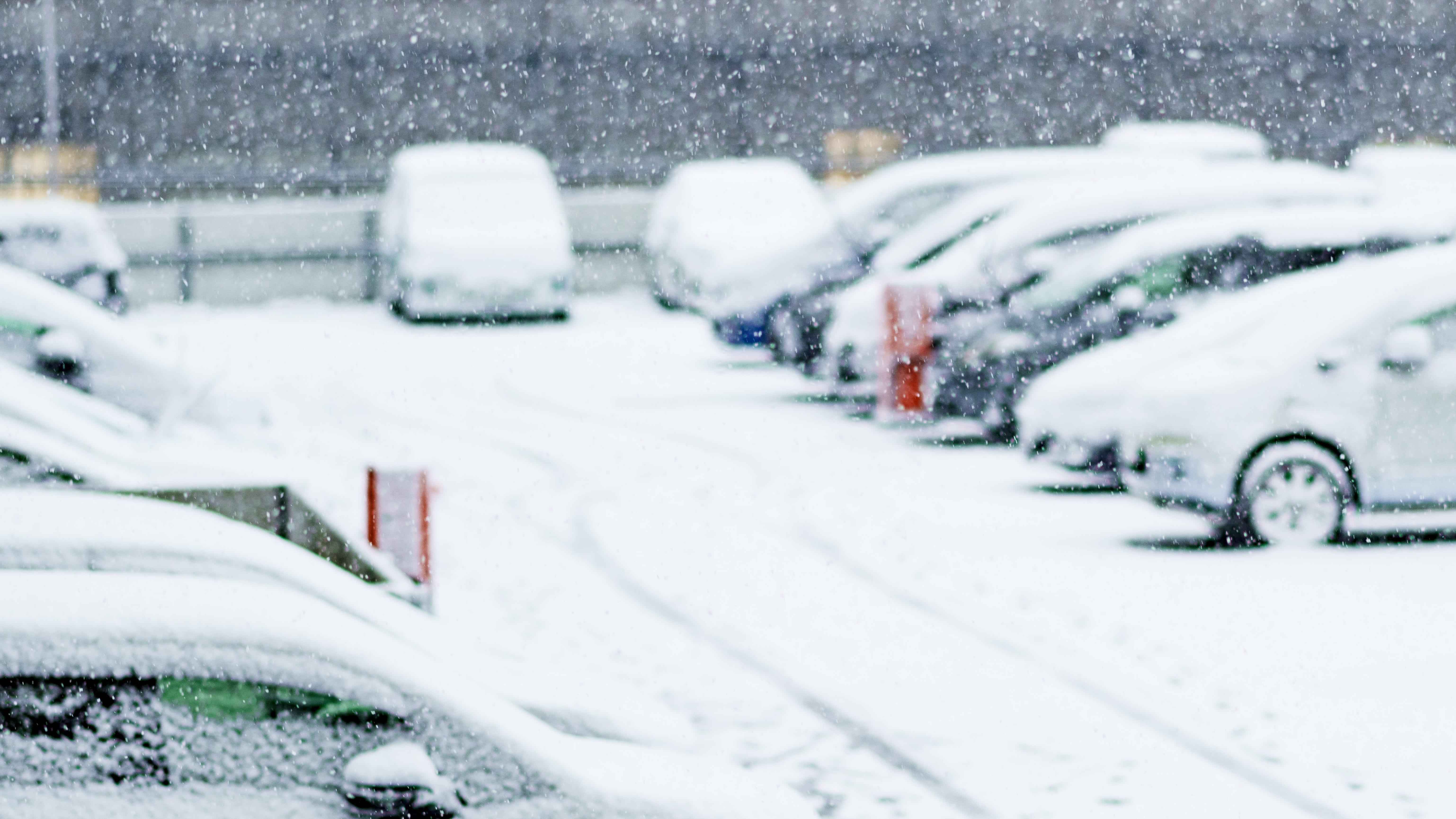 Minneapolis and St. Paul offering free off-street parking during winter storm