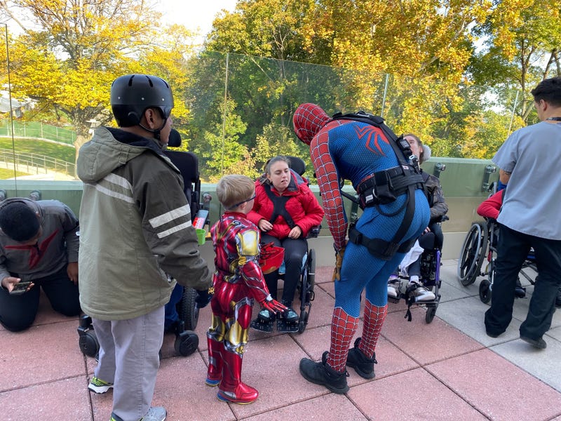 NYPD ESU officer dresses as Spiderman for sick kids