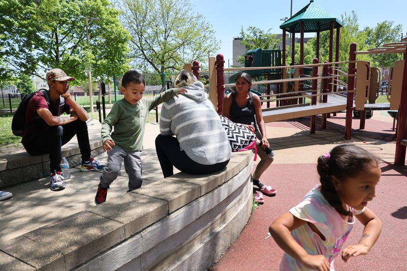 migrants at Chicago park