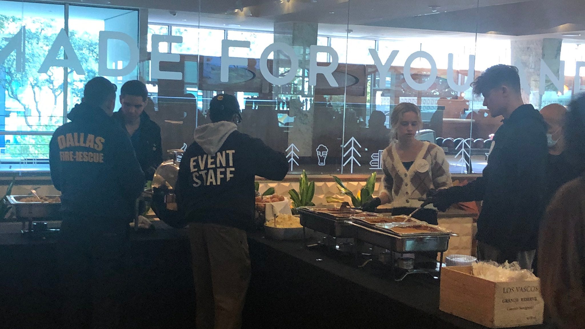 Statler Hotel hosts Thanksgiving dinner for first responders, veterans, medical workers