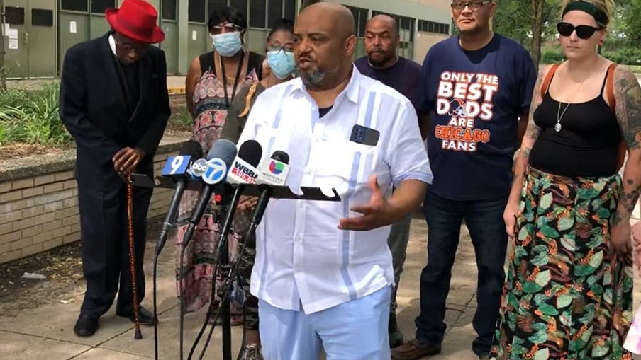 West Humboldt Park residents wondering why Park District pool has been empty for years