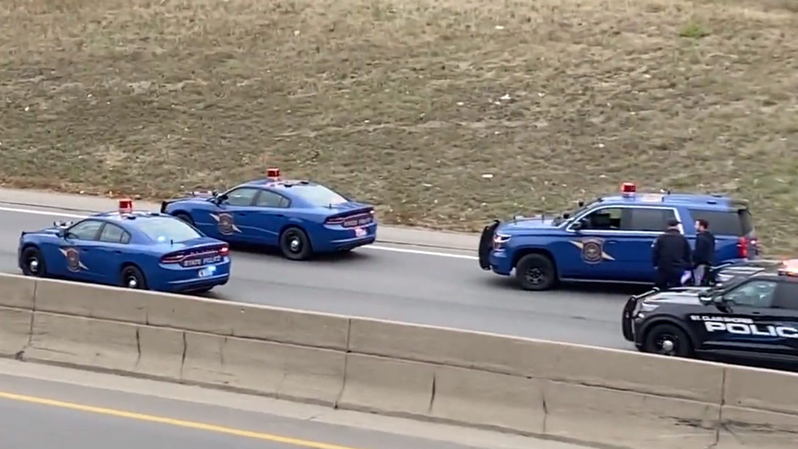 Dead body found on I-94 identified as 17-year-old girl from Detroit, police say