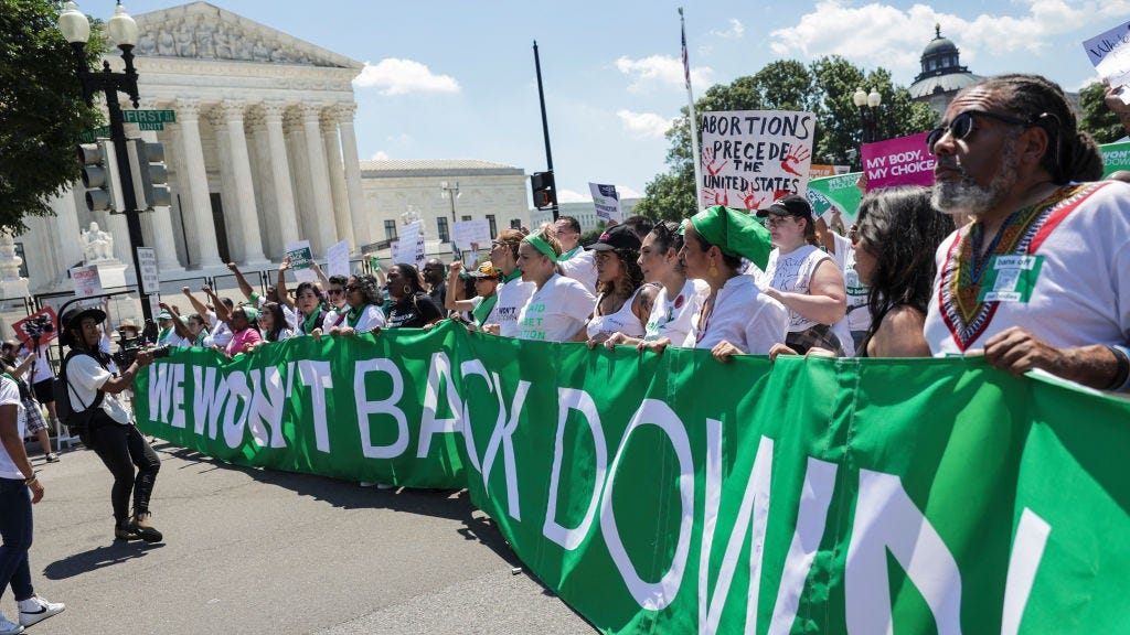 Girls Who Code founder urges women to 'let things fall apart one day' in Roe protest