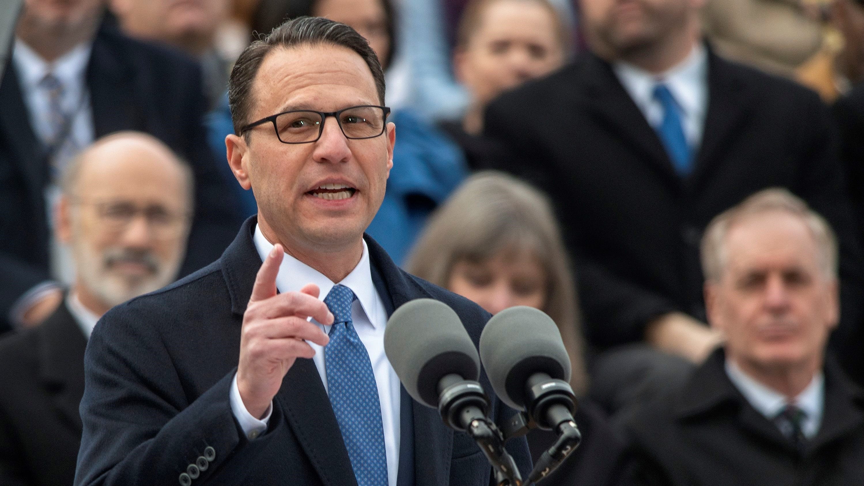 Pa. Gov. Josh Shapiro loosens his predecessor’s notoriously strict gift ban for top officials