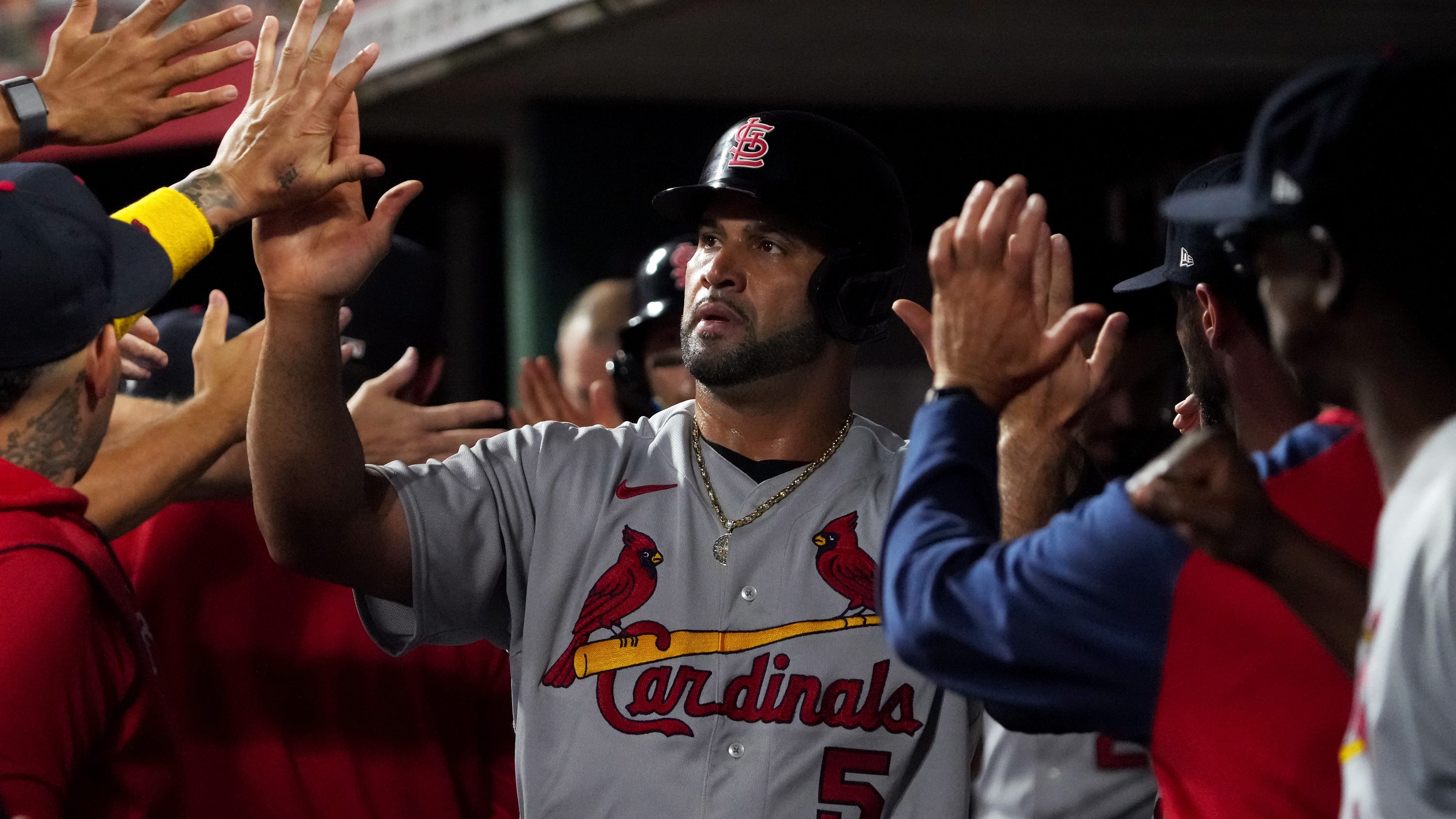 Albert Pujols hits home run No. 694, passes Barry Bonds in unique stat