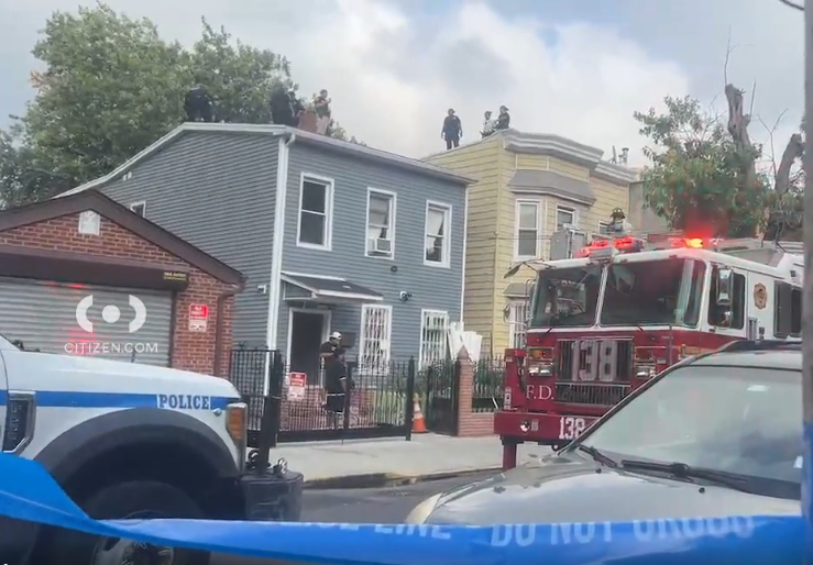 NYPD chases car after officer struck during Queens traffic stop