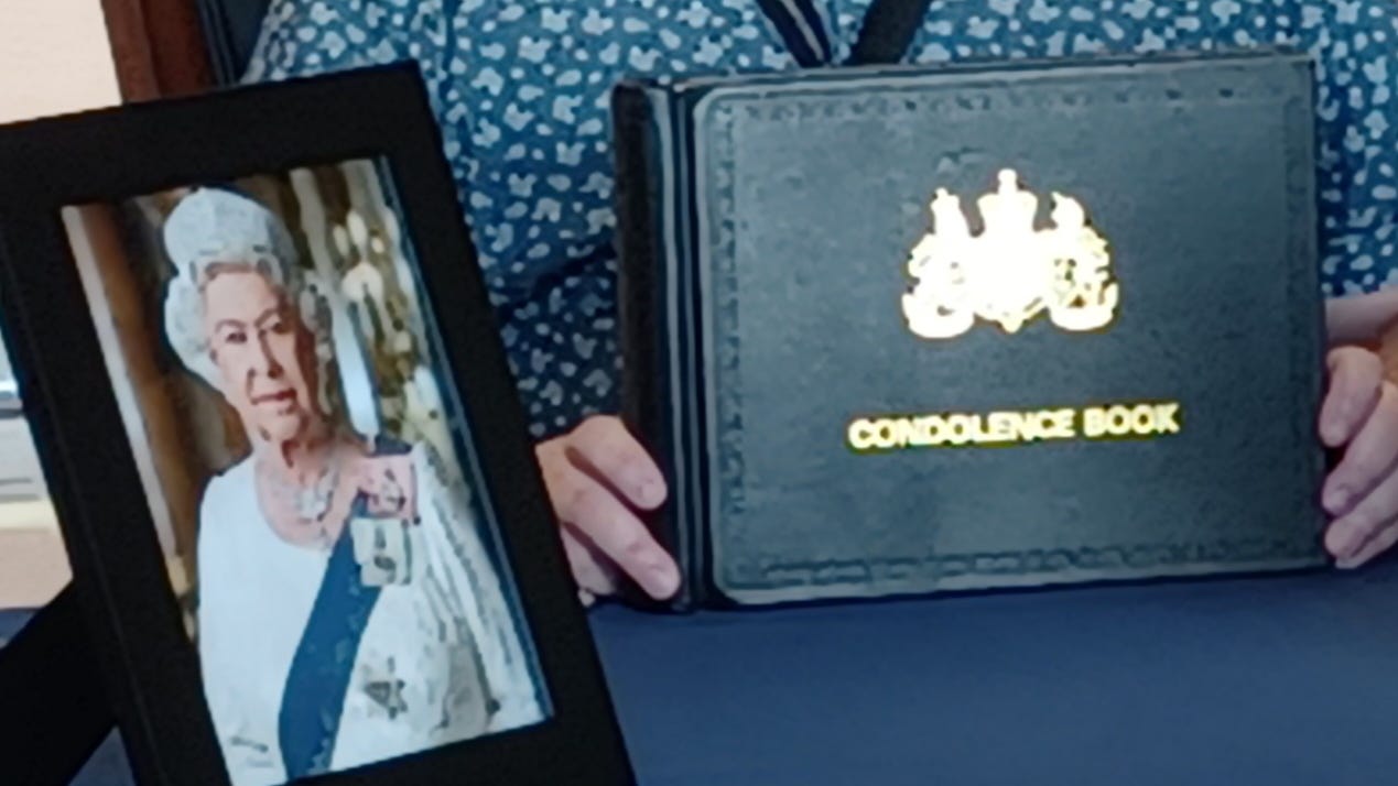 North Texans sign condolence book for Queen Elizabeth at Dallas City Hall