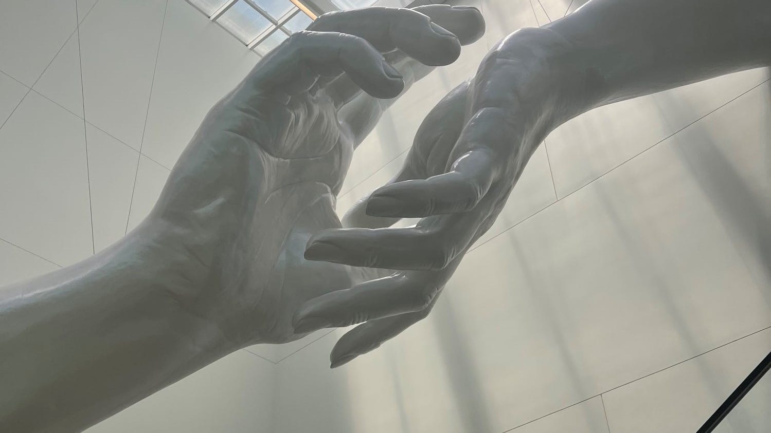 New O'Hare sculpture encourages travelers to come together