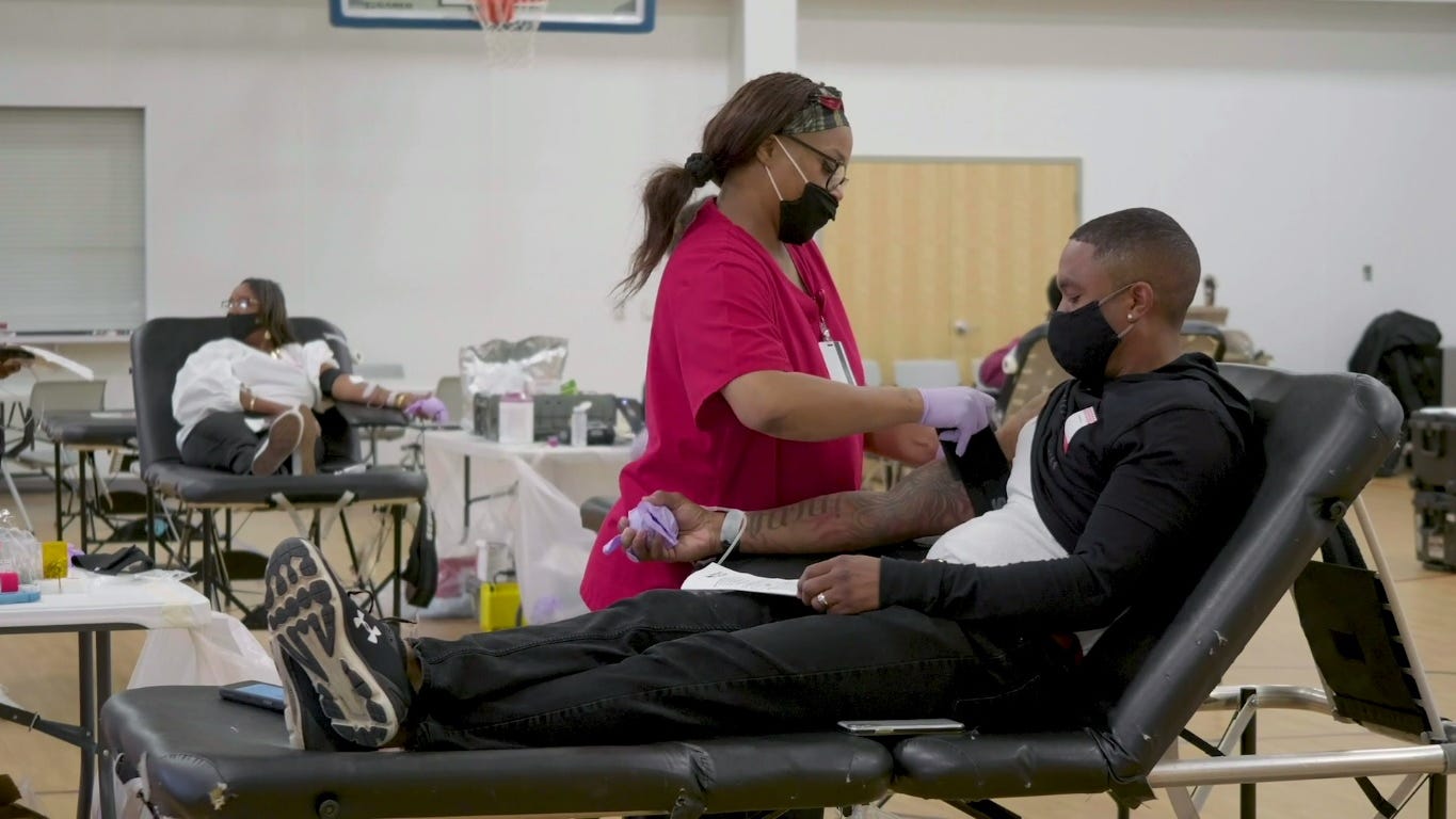 Red Cross offering incentives to donors to address "severe blood shortage"