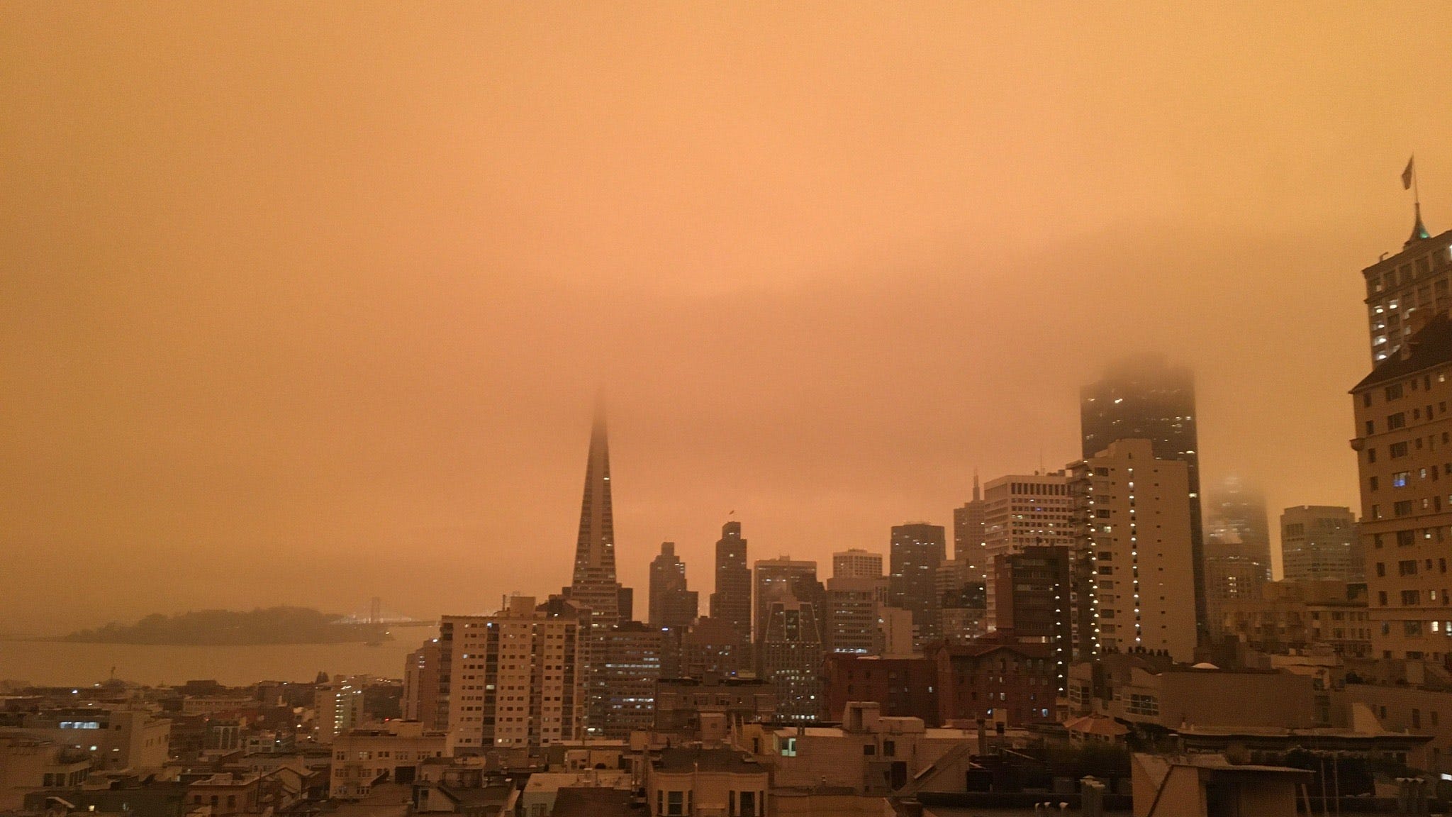 PHOTOS: 'Apocalyptic' Orange Sky Covers Bay Area in Smoke, Ash