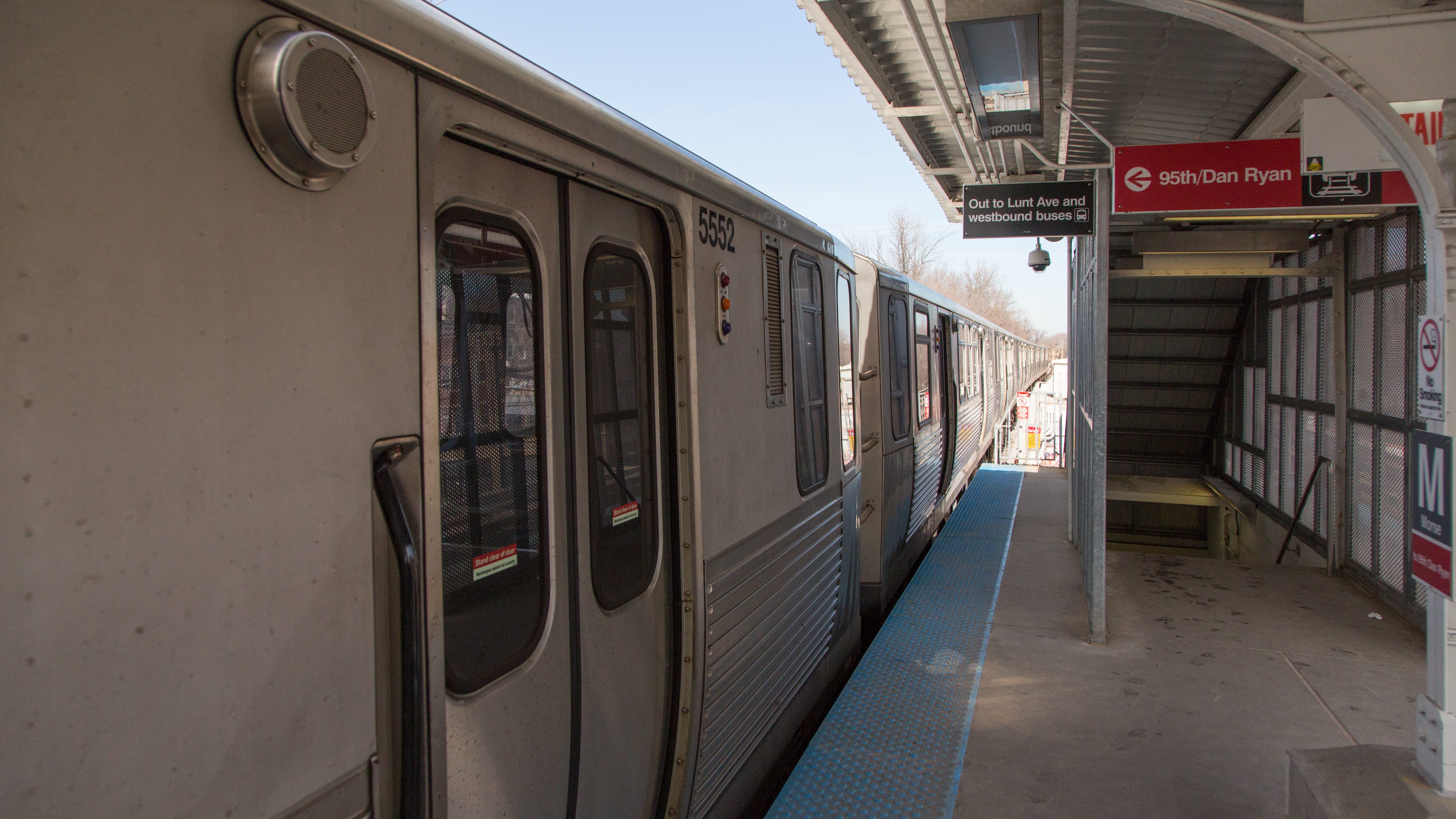 Woman shot on Red Line train in Loop