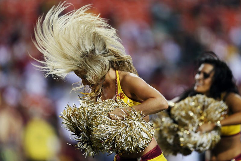 Redskins_Cheerleaders_2013