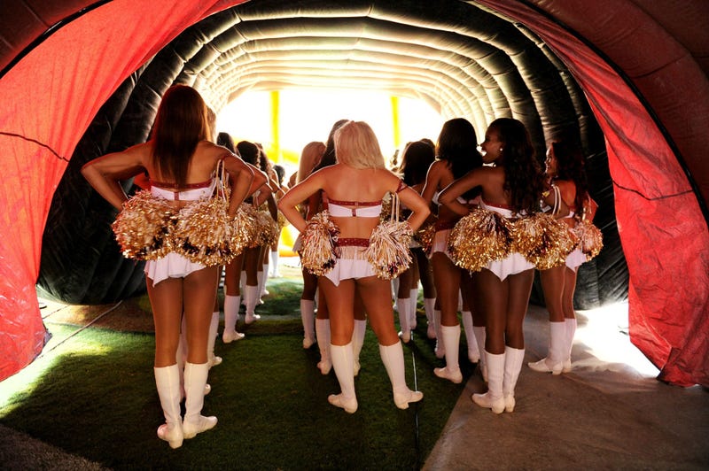 Redskins_Cheerleaders_2013