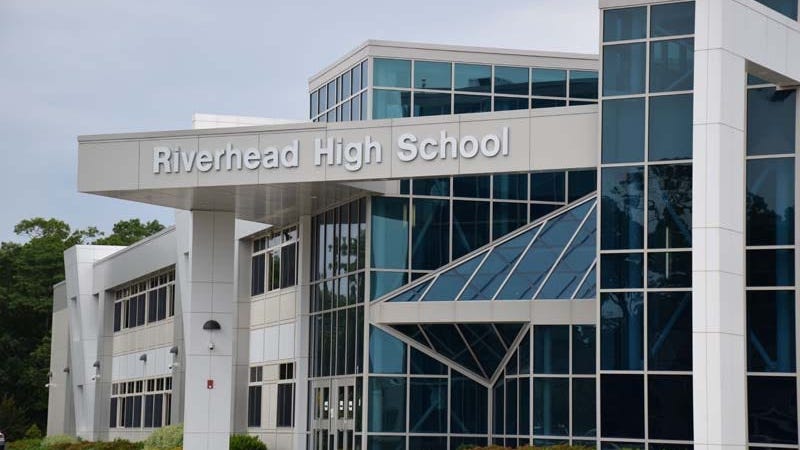 Parents warned after Narcan used to revive 2 LI students who collapsed in school