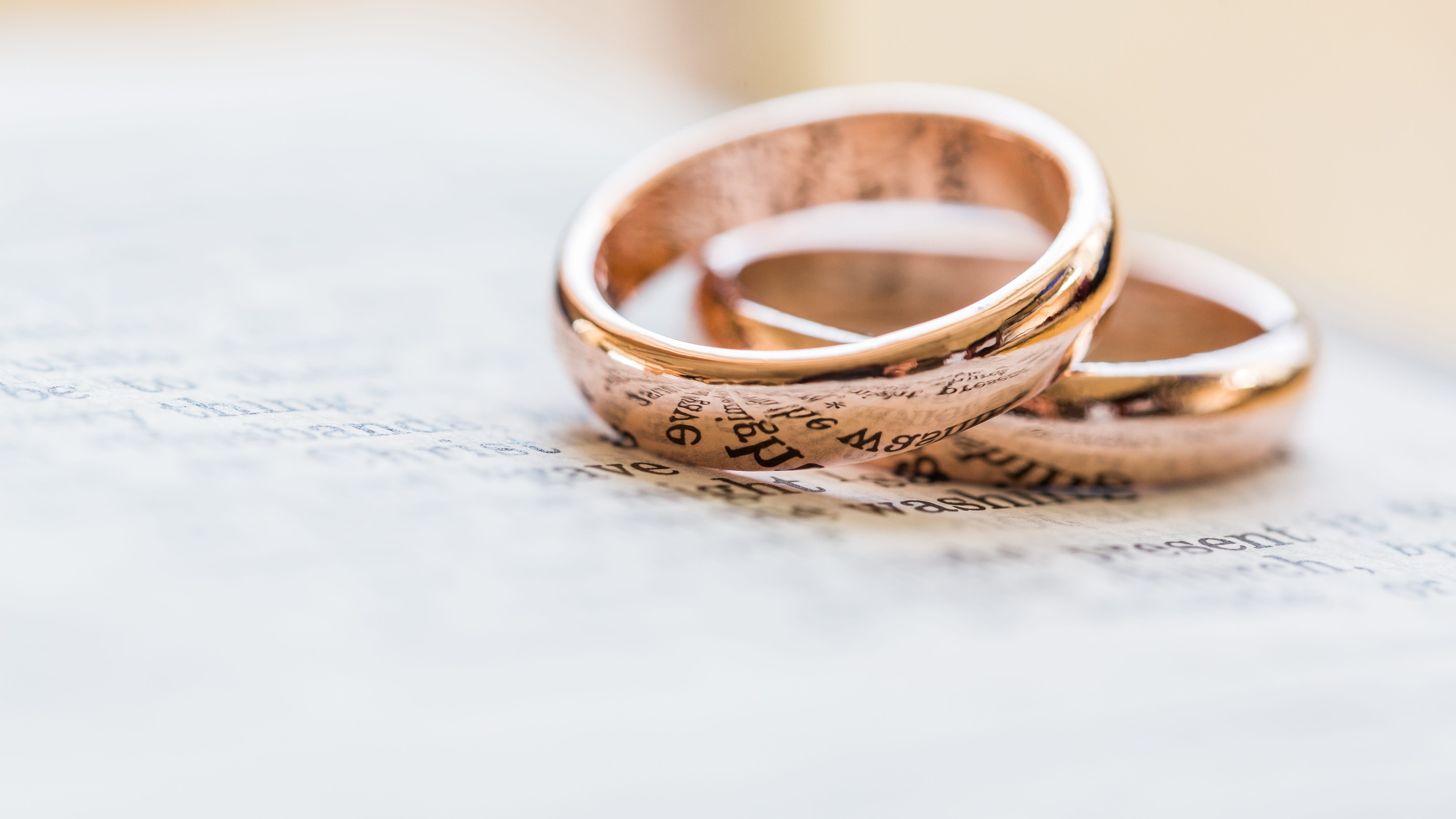 Cook County clerk's first wedding of 2021 will be performed on Zoom