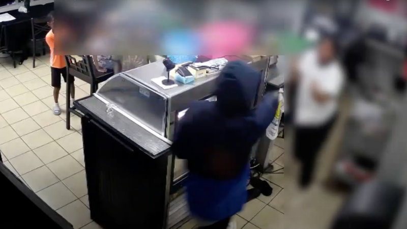 Video: Man robs North Philly restaurant owner at gunpoint in front of her 3 children