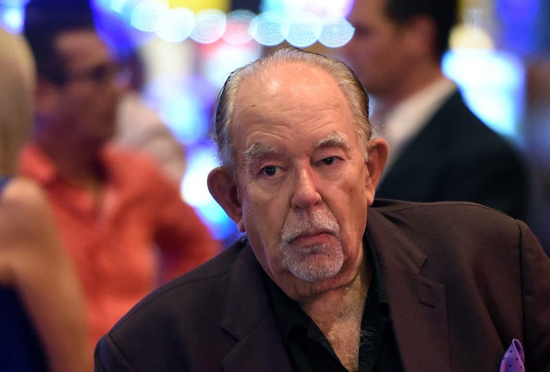 Robin Leach