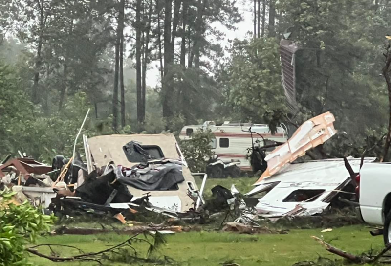 Three hurt by tornadoes, straight-line winds in east Texas