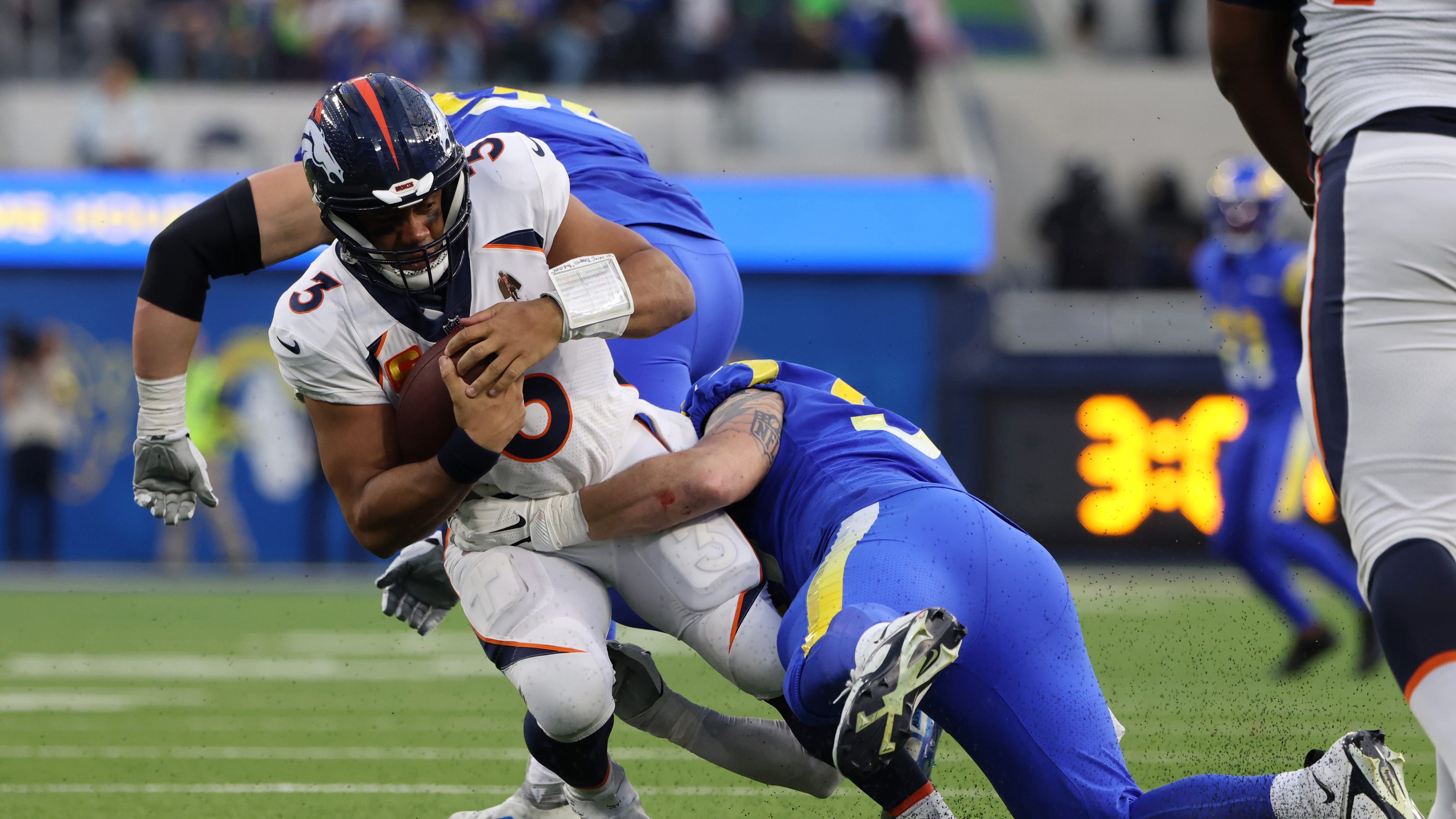 Jay Gruden not sure Russell Wilson is top-25 QB in NFL anymore