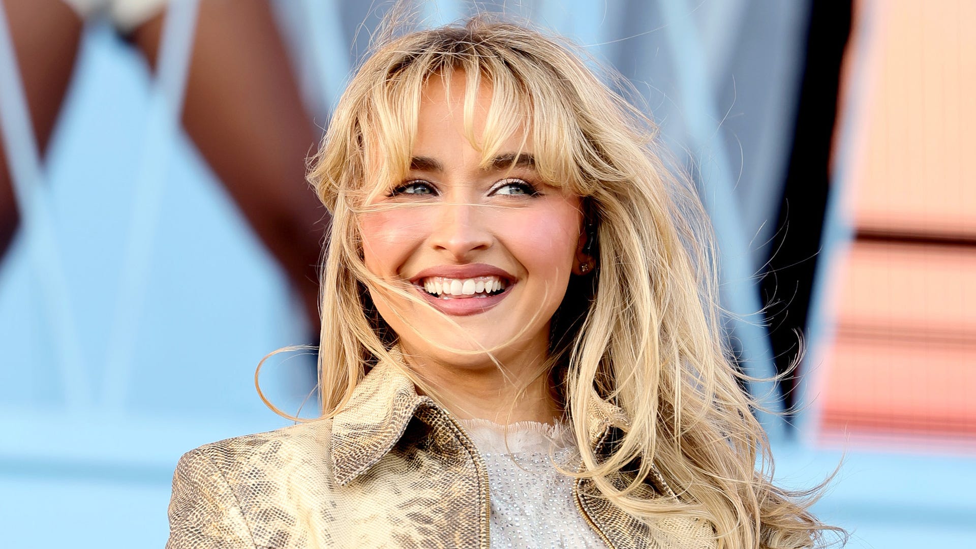 Sabrina Carpenter serves Bonnie and Clyde with IRL BF Barry Keoghan in 'Please Please Please' video