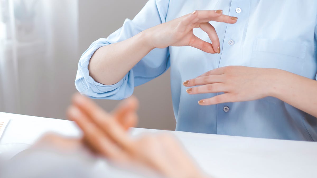 Step up your communication with this all-in-one American Sign Language e-learning bundle