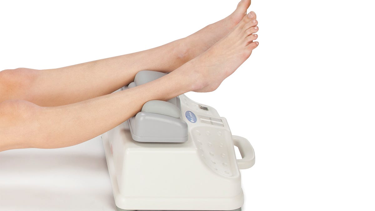Ease chronic nerve pain and stimulate circulation with this chi swing machine
