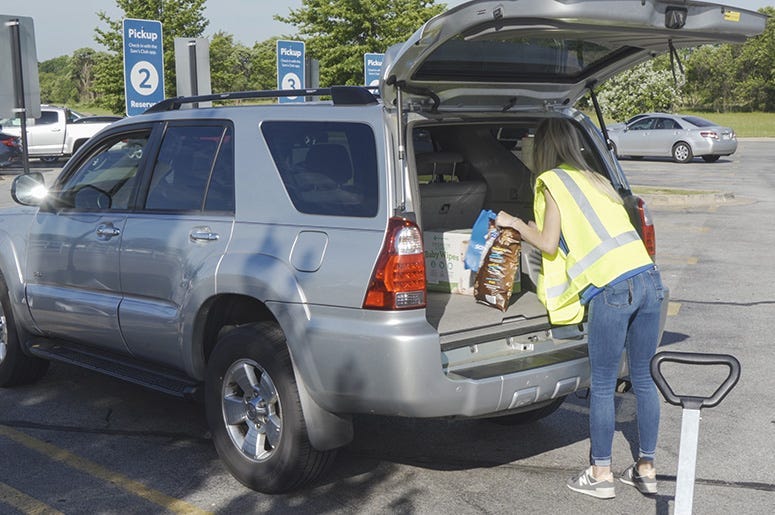 Sams Club curbside