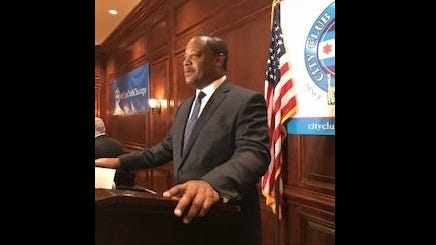 Alderman Roderick Sawyer announces candidacy to challenge Lightfoot for 2023 Chicago mayoral race