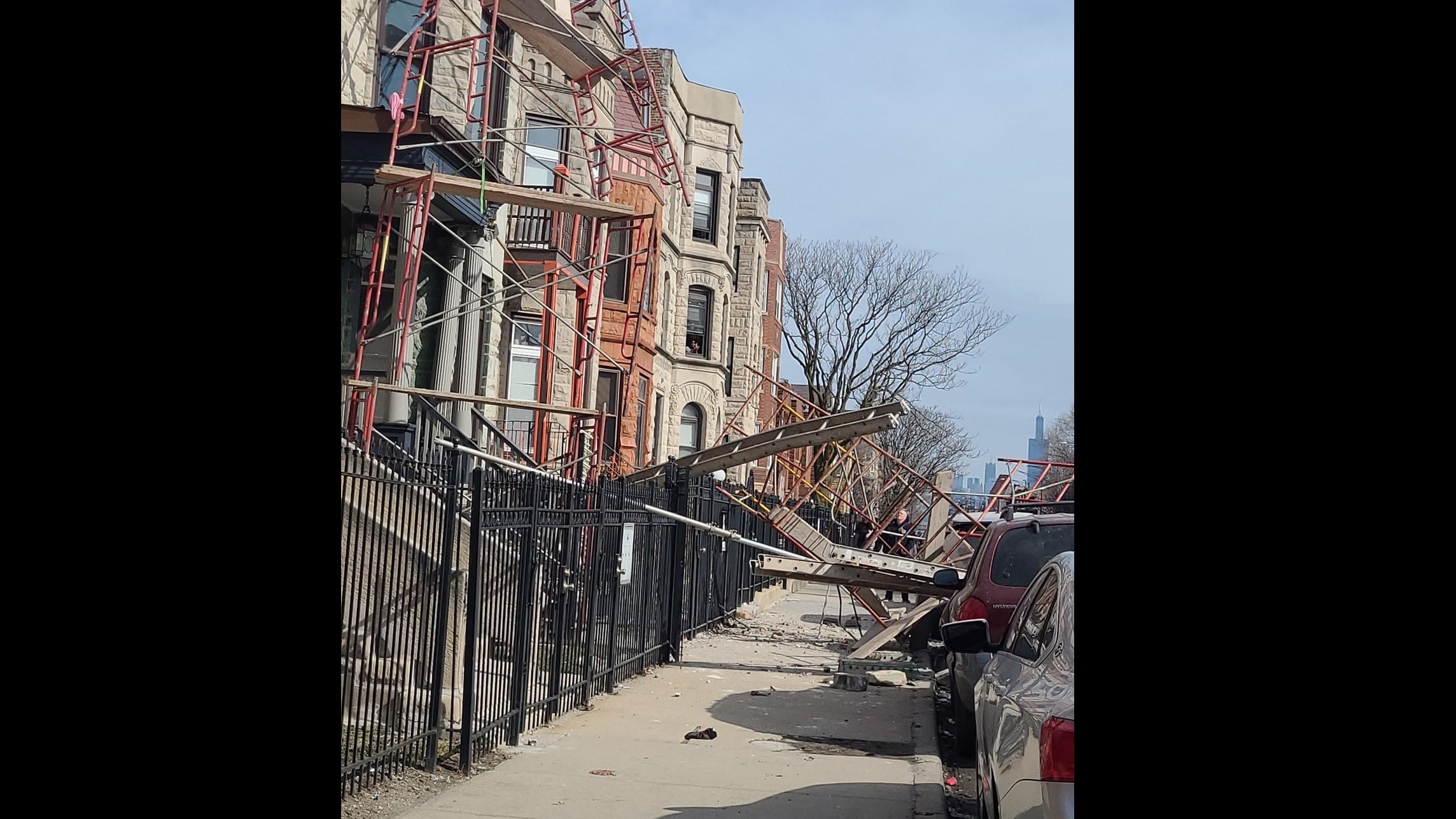 2 workers seriously injured in West Side scaffolding collapse: CFD
