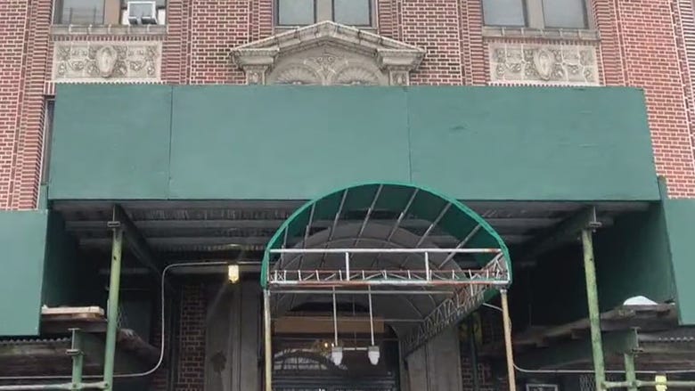 Oldest scaffolding in NYC celebrates 15 years in Harlem