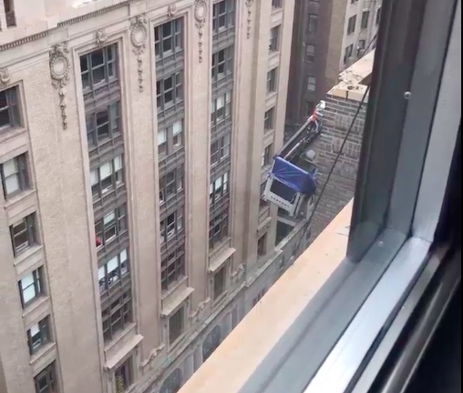 Midtown scaffolding loosens