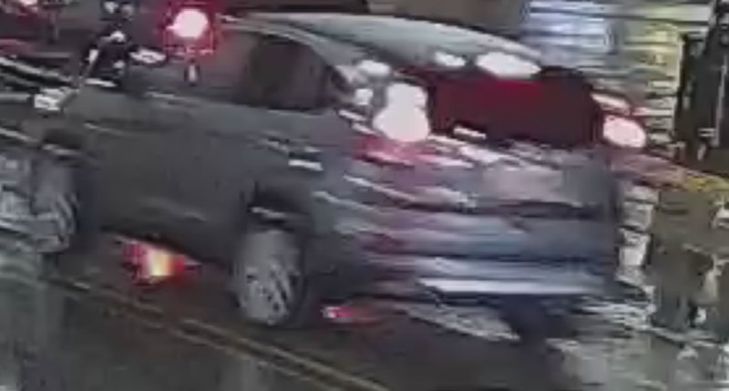 Image of a car wanted in connection with a hit-and-run crash Dec. 29, 2019, in the 7900 block of South Cottage Grove Avenue.