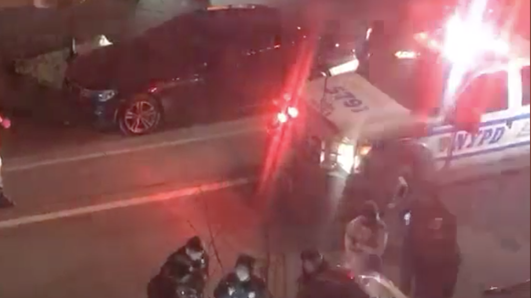 Shots fired during Bronx HS basketball game, gunman sought by NYPD