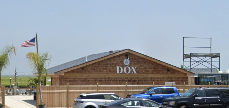 Dox bar Long Island