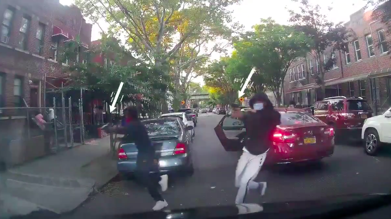 VIDEO: Gunmen shoot Uber passenger 5 times after jumping out of cars in Brooklyn
